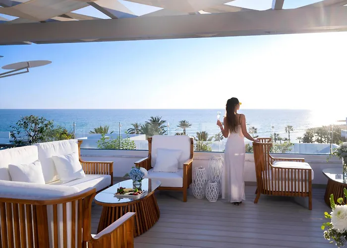 Constantinou Bros Asimina Suites Hotel (Adults Only)